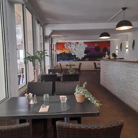 Hotel Restaurant Calypso 3*